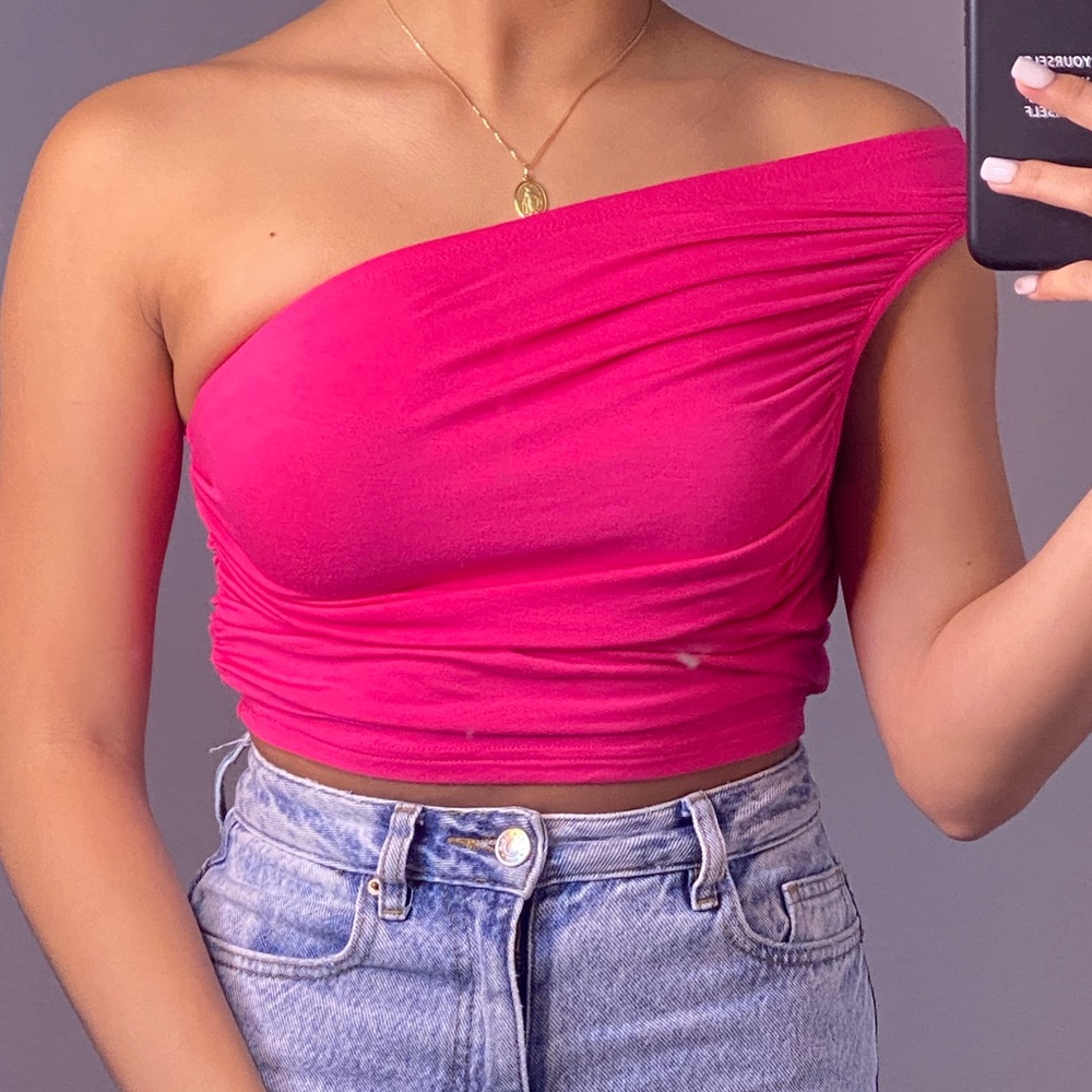 Small Shein pink top